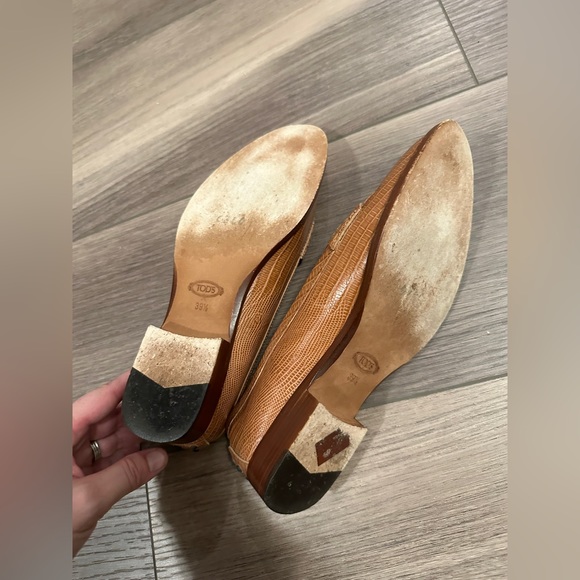 Tod’s size 39.5 driving loafers - like new on top -some wear on bottom - Picture 6 of 6
